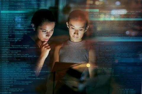 Foro para  mejorar la educaci&oacute;n y la participaci&oacute;n femenina en profesiones y carreras digitales