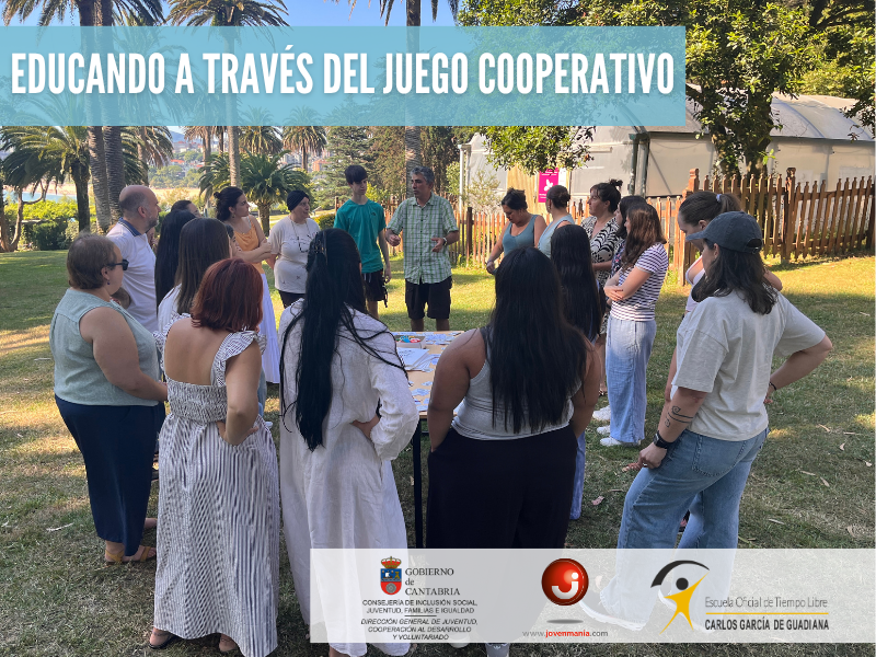 Imagen del grupo de participantes del curso juegos cooperativos