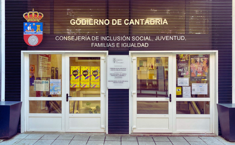 Puerta principal Centro Coordinador de Información Juvenil