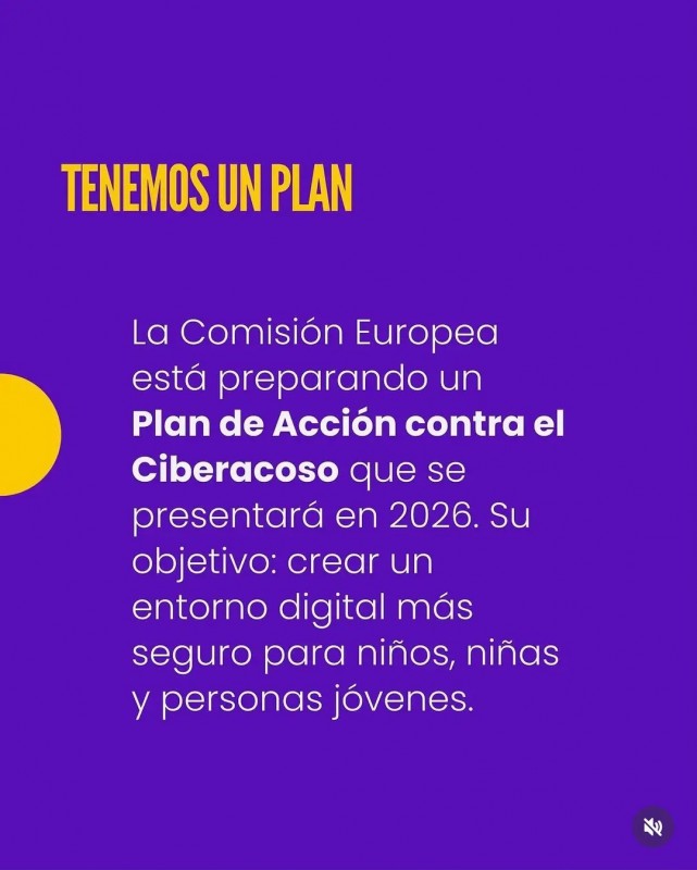 Cartel que informa sobre lo que versa la consulta pública y convocatoria de datos sobre el ciberacoso